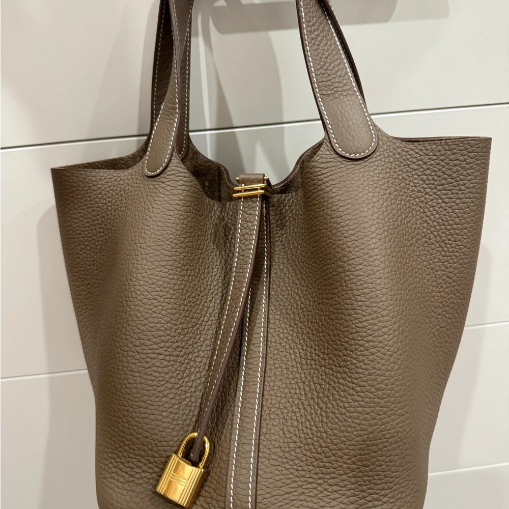Hermès Picotin Lock 22 Etoupe Clemence Leather, Gold Hardware